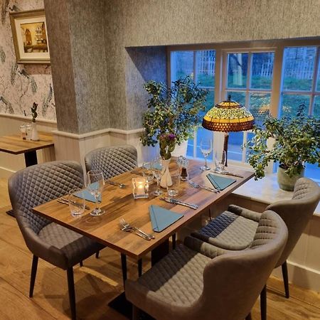 White Horse Inn & Restaurant Stoke Albany Екстериор снимка