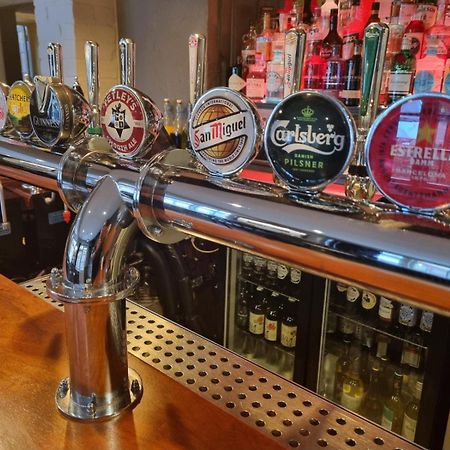White Horse Inn & Restaurant Stoke Albany Екстериор снимка