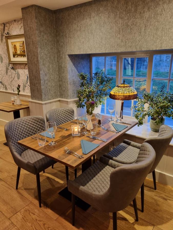 White Horse Inn & Restaurant Stoke Albany Екстериор снимка